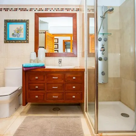 Casa Seara Piscina, Wifi Y 400 Metro De La Playa, Βίλα Arrecife (Lanzarote)